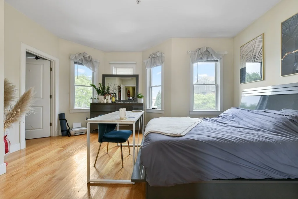 2 bed, 2 bath apartment for rent at 327 W Broadway Unit 2, South Boston — photo 9 of 14