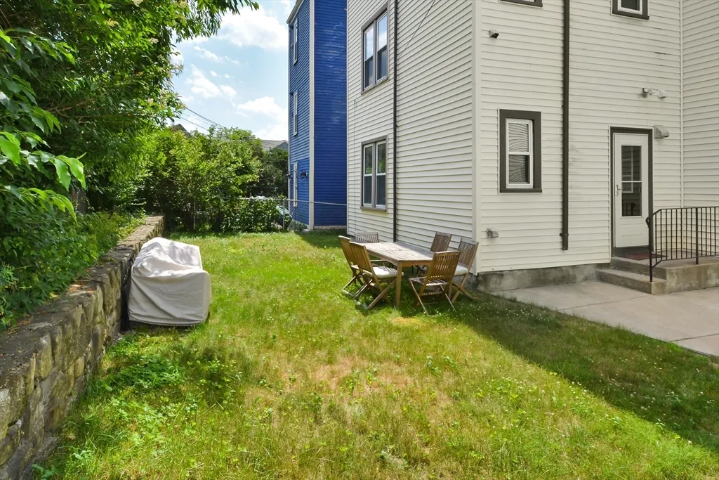 3 bed, 1 bath apartment for rent at 3270 Washington St Unit 1, Jamaica Plain — photo 9 of 9