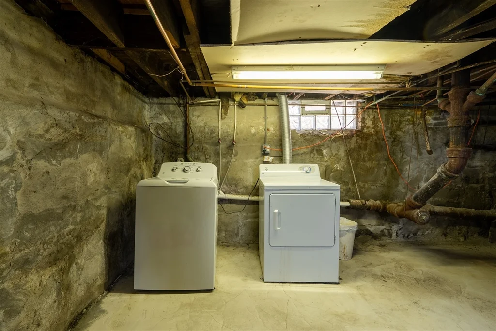 1 bed, 1 bath apartment for rent at 328 Beacon St Unit 1R, Spring Hill — photo 7 of 10