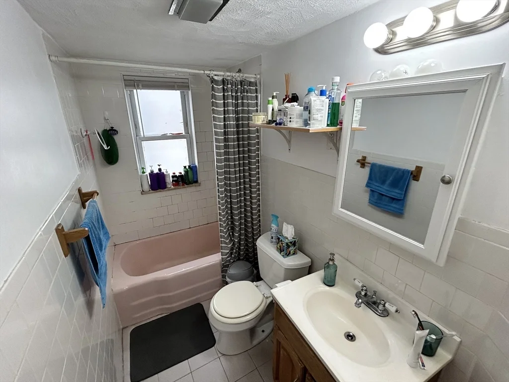 2 bed, 1 bath apartment for rent at 328 Beacon St Unit 2F, Spring Hill — photo 6 of 6