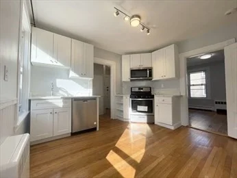 1 bed, 1 bath apartment for rent at 328 Beacon St Unit 2R, Spring Hill — photo 6 of 6