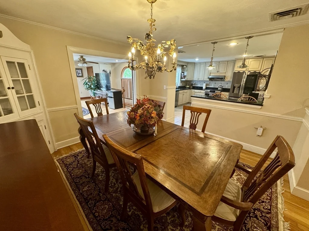 2 bed, 1 bath apartment for rent at 328 Blue Hill Ave Unit SF, Milton — photo 7 of 25