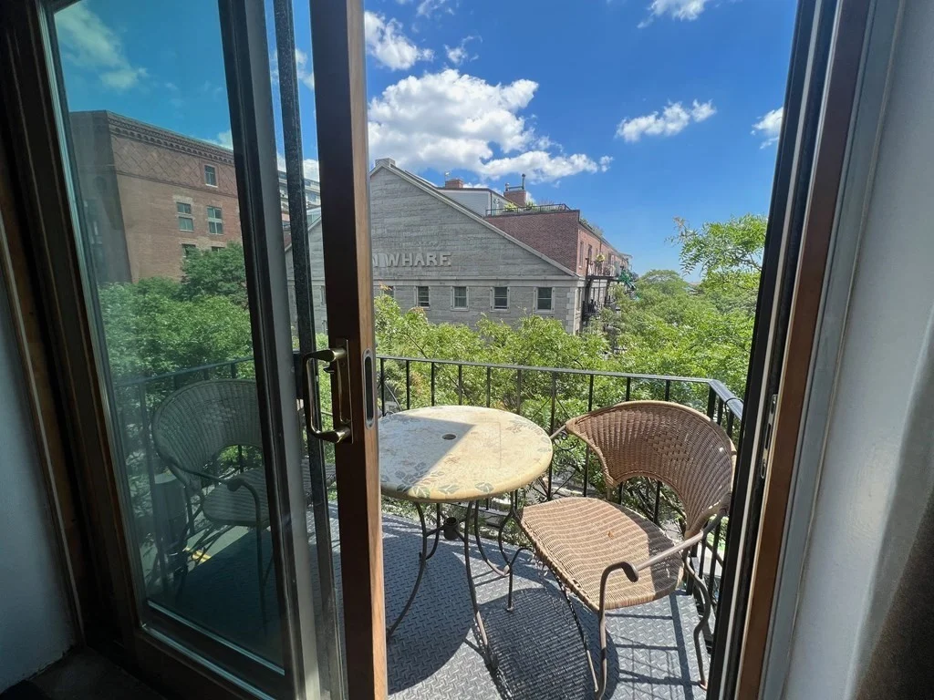 2 bed, 1 bath apartment for rent at 328 Commercial St Unit 44, Waterfront — photo 8 of 9