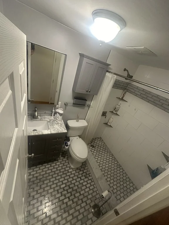 2 bed, 1 bath apartment for rent at 328 Commercial Unit 24, North End — photo 6 of 8