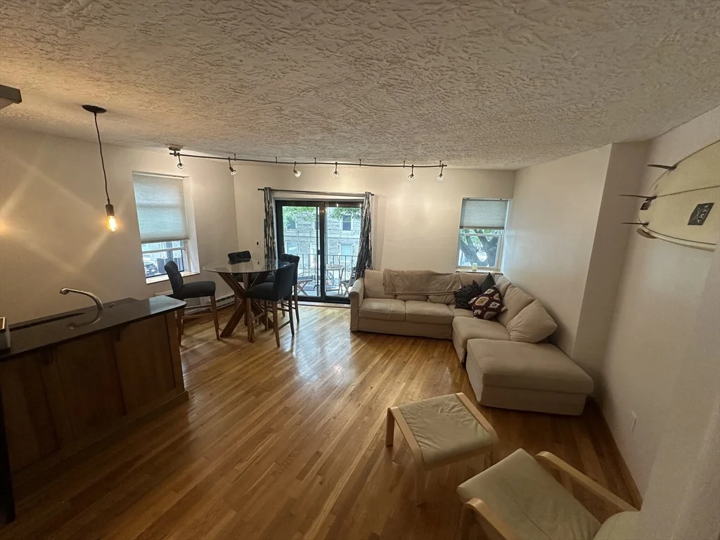 2 bed, 1 bath apartment for rent at 328 Commercial Unit 24, North End