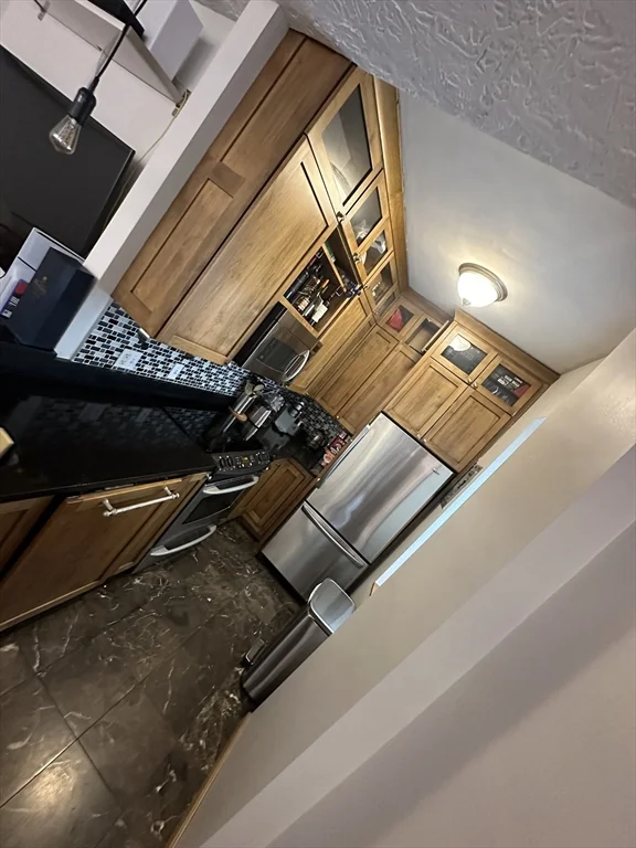 2 bed, 1 bath apartment for rent at 328 Commercial Unit 24, North End — photo 7 of 8