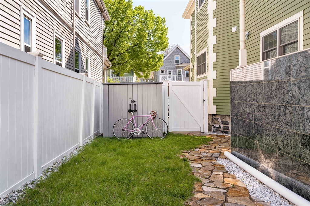 3 bed, 2 bath apartment for rent at 328 Highland Ave Unit 2, Spring Hill — photo 30 of 31