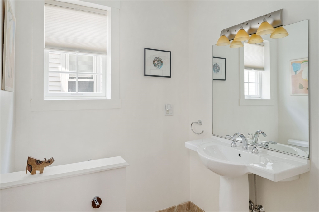 3 bed, 2 bath apartment for rent at 328 Highland Ave Unit 2, Spring Hill — photo 20 of 31