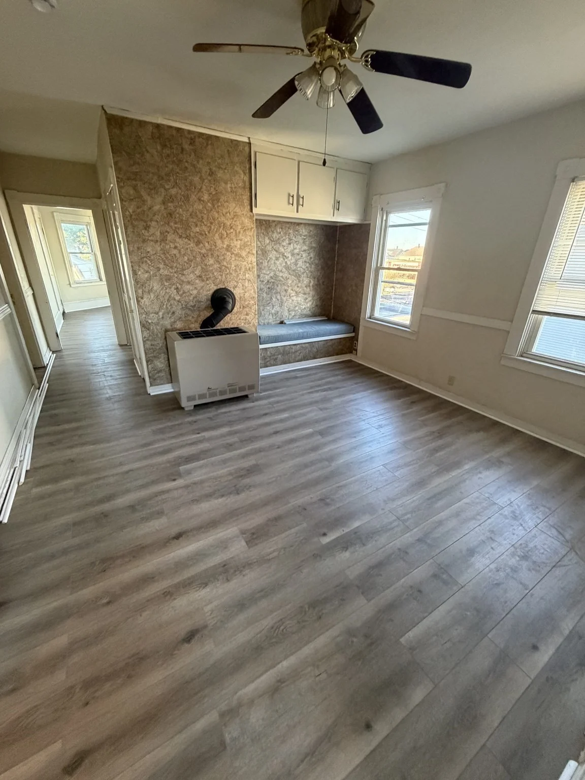 3 bed, 1 bath apartment for rent at 328 Sawyer St Unit 3, New Bedford — photo 4 of 8