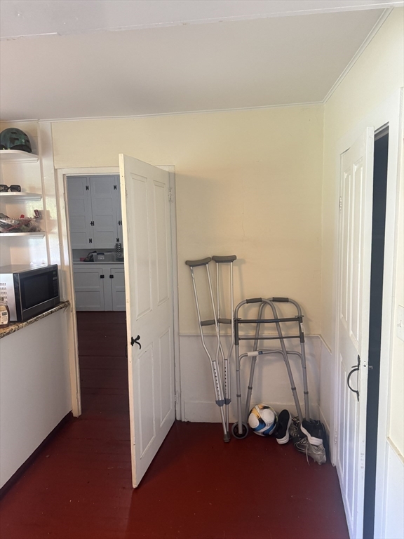 3 bed, 1 bath apartment for rent at 329 Bedford St Unit 1, Lexington — photo 2 of 18