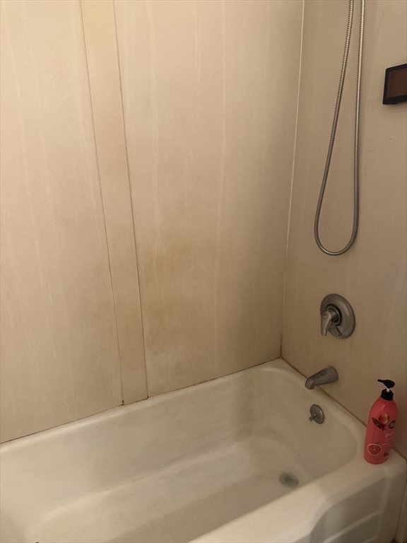 3 bed, 1 bath apartment for rent at 329 Bedford St Unit 1, Lexington — photo 18 of 18