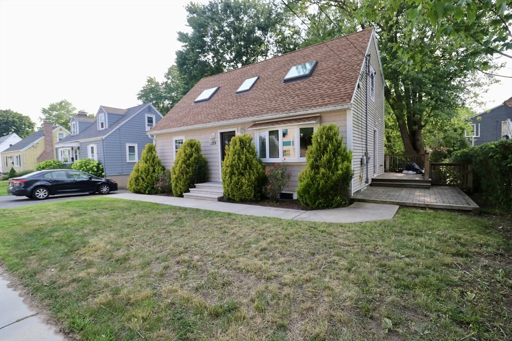 3 bed, 3 bath apartment for rent at 329 Bridge St, Dedham — photo 33 of 35