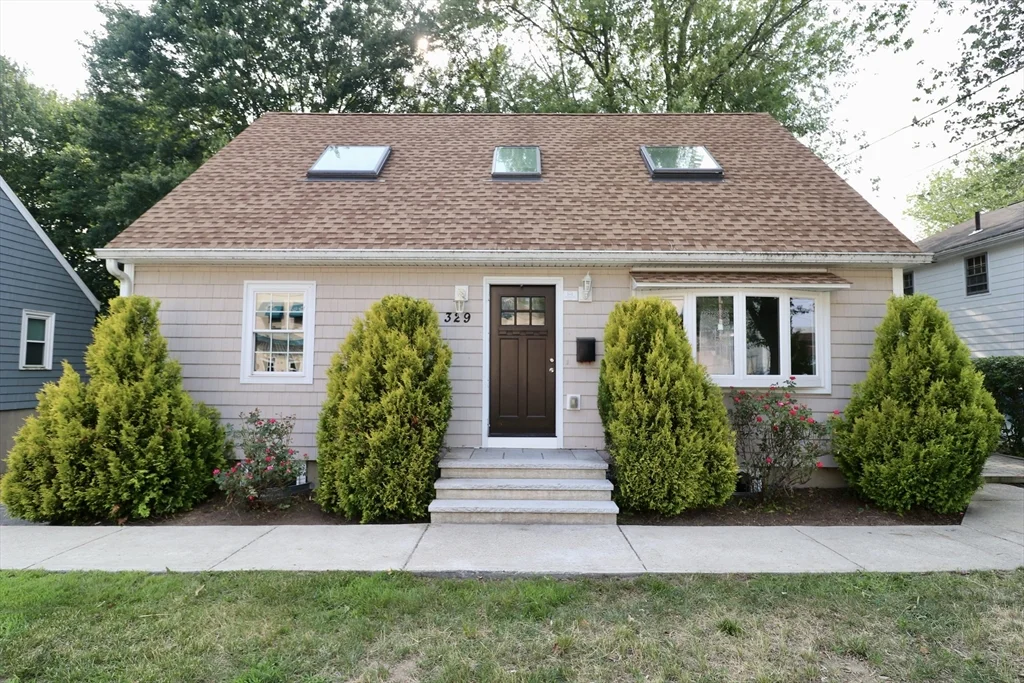 3 bed, 3 bath apartment for rent at 329 Bridge St, Dedham — photo 34 of 35