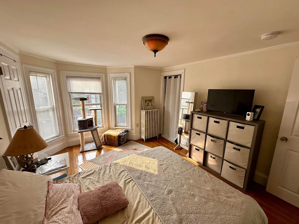2 bed, 1 bath apartment for rent at 329 Broadway Unit 4, Mid Cambridge — photo 4 of 13
