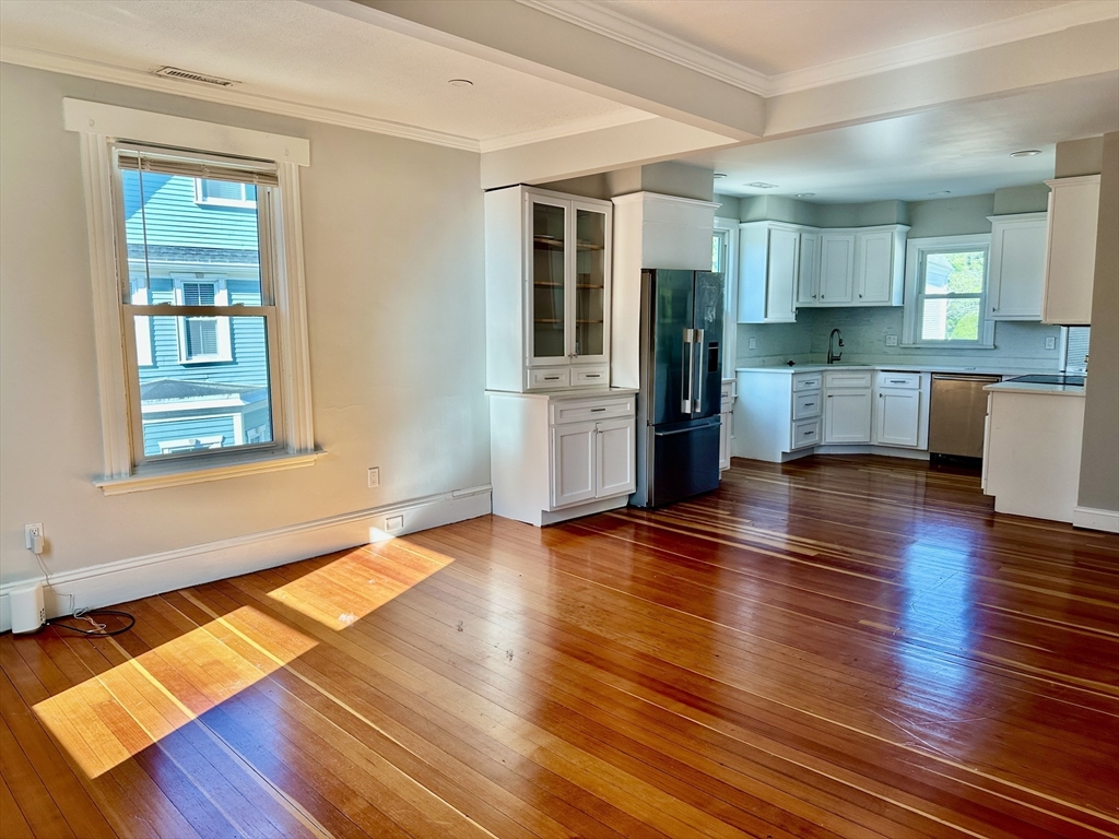 3 bed, 2 bath apartment for rent at 329 Lexington St Unit 2, Newton — photo 1 of 11