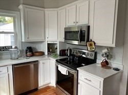 3 bed, 2 bath apartment for rent at 329 Lexington St Unit 2, Newton — photo 4 of 11