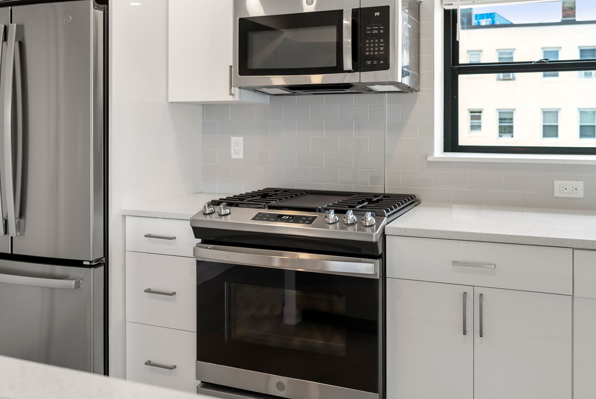2 bed, 1 bath apartment for rent at 329 Summit Ave Unit 8, Brighton — photo 5 of 10
