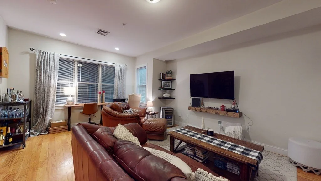 1 bed, 1 bath apartment for rent at 329 W Broadway Unit 2, South Boston — photo 3 of 18
