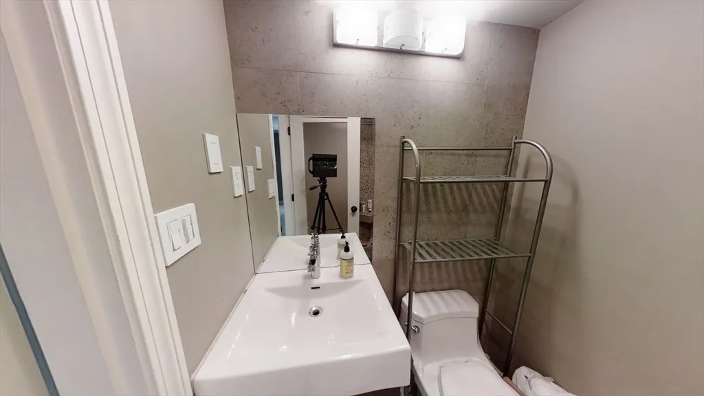 3 bed, 2.5 bath apartment for rent at 329 West Fourth St Unit 329, South Boston — photo 11 of 18