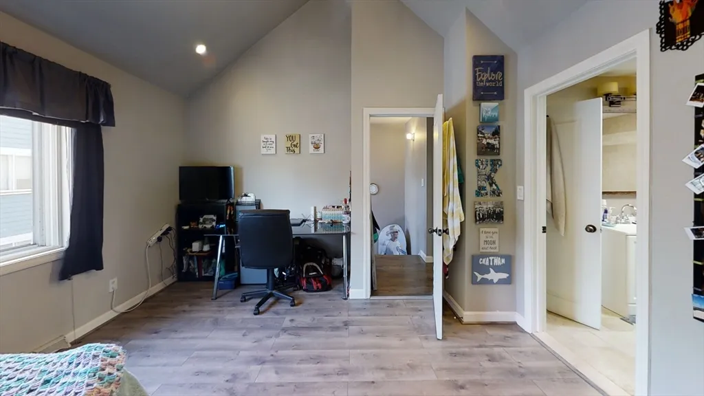 3 bed, 2.5 bath apartment for rent at 329 West Fourth St Unit 329, South Boston — photo 8 of 18