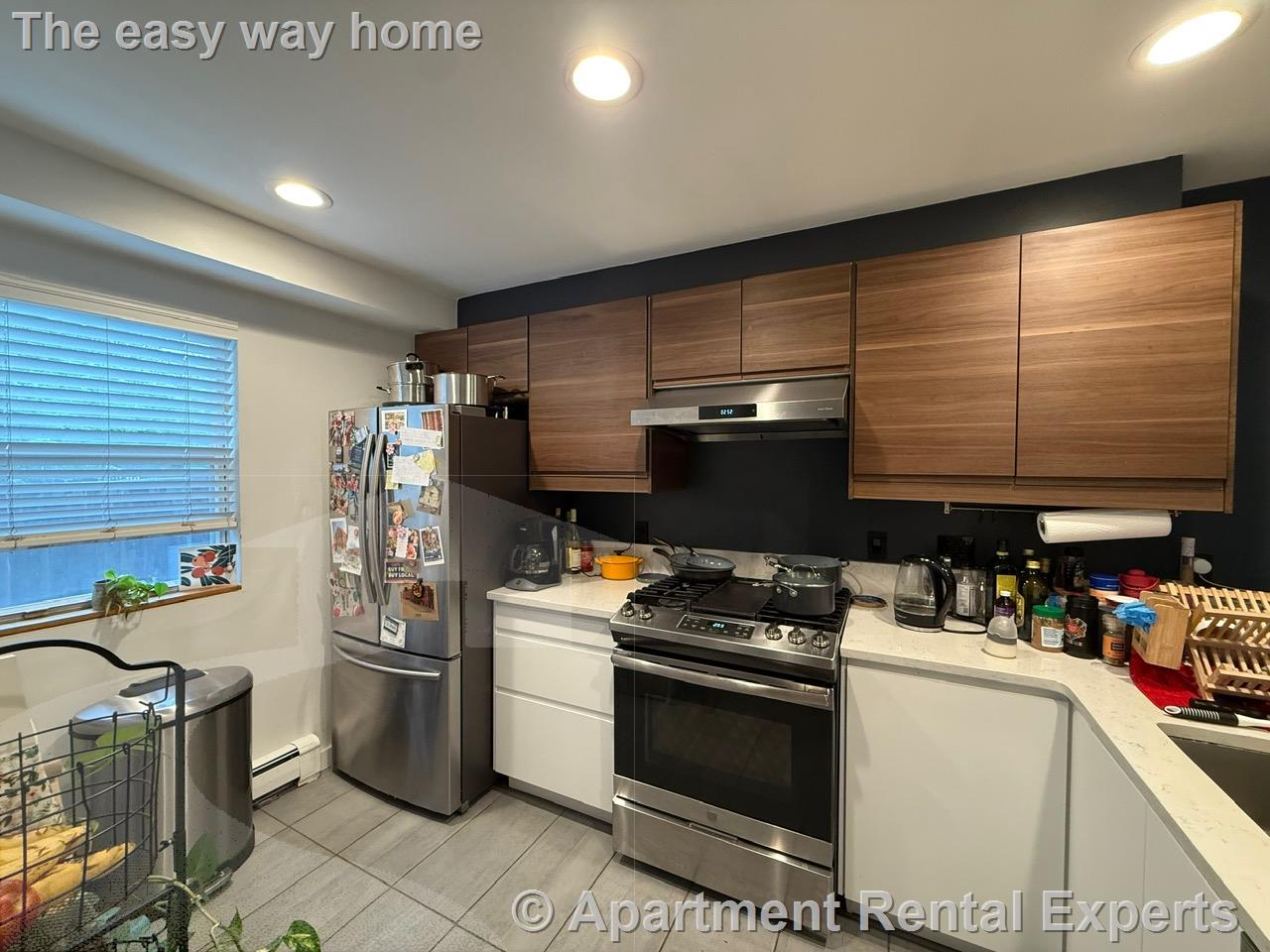 2 bed, 2 bath apartment for rent at 32A Warwick St, Davis Square — photo 2 of 23