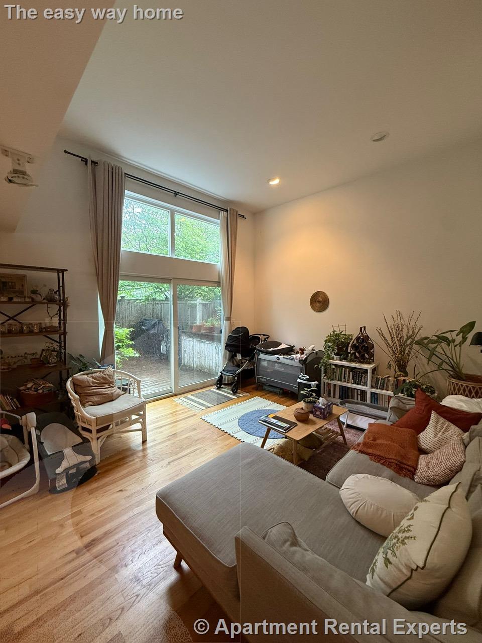 2 bed, 2 bath apartment for rent at 32A Warwick St, Davis Square — photo 7 of 23