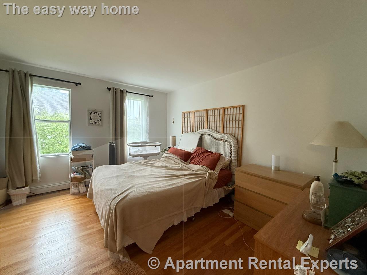 2 bed, 2 bath apartment for rent at 32A Warwick St, Davis Square — photo 17 of 23