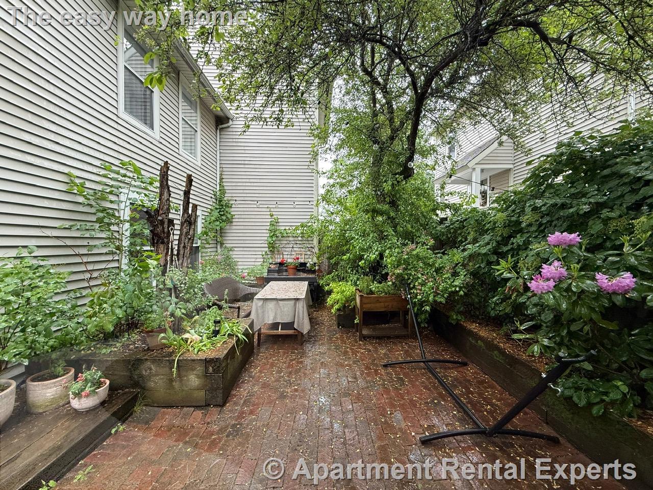 2 bed, 2 bath apartment for rent at 32A Warwick St, Davis Square — photo 21 of 23