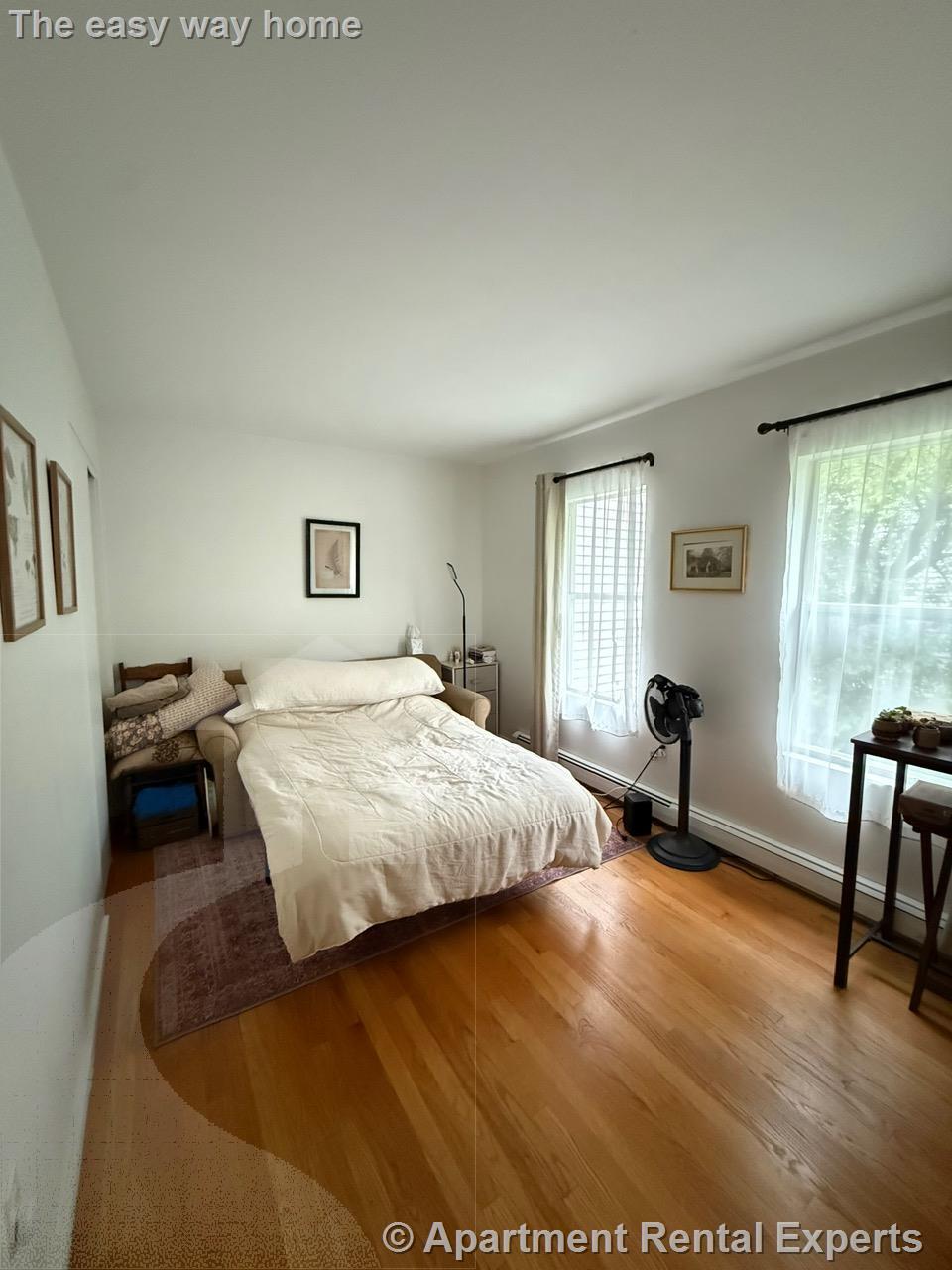 2 bed, 2 bath apartment for rent at 32A Warwick St, Davis Square — photo 13 of 23