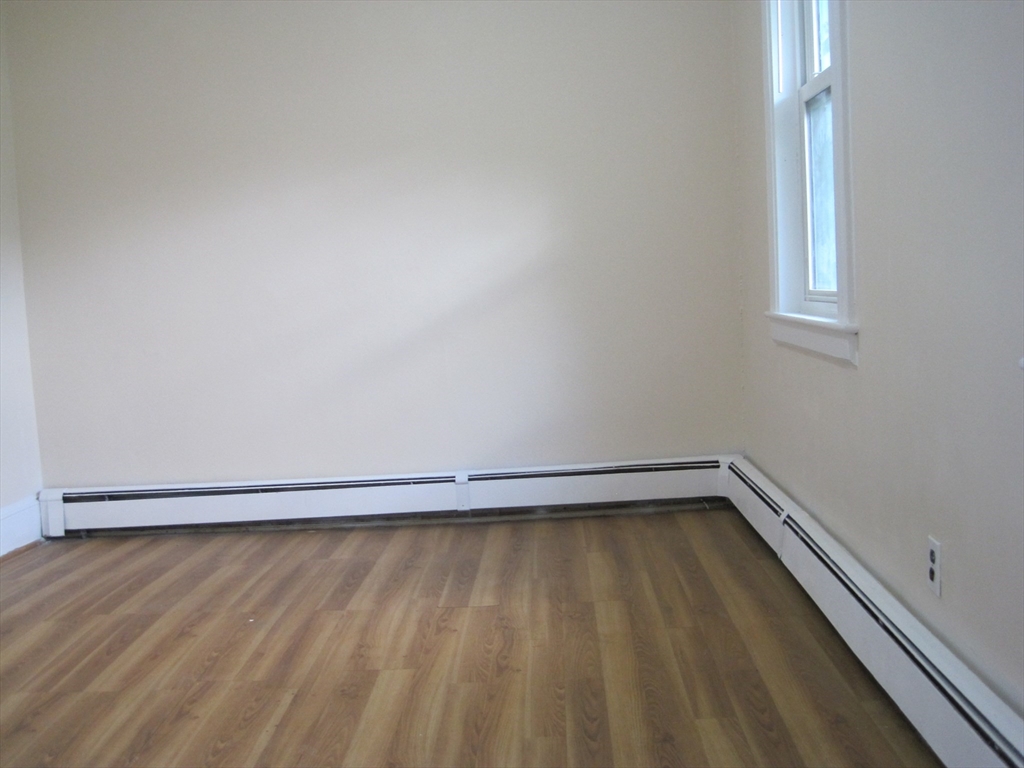 1 bed, 1 bath apartment for rent at 32R Cedar St Unit 34A, Mattapan — photo 3 of 9