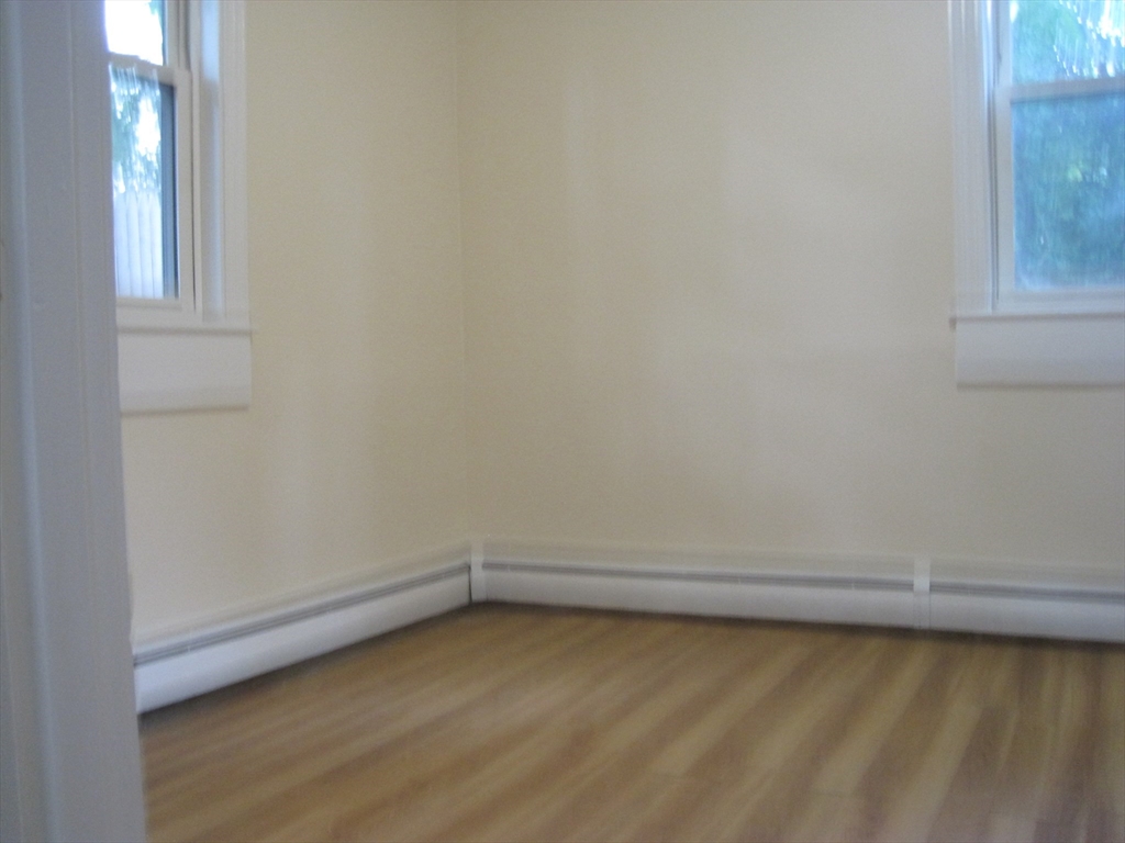 1 bed, 1 bath apartment for rent at 32R Cedar St Unit 34A, Mattapan — photo 2 of 9