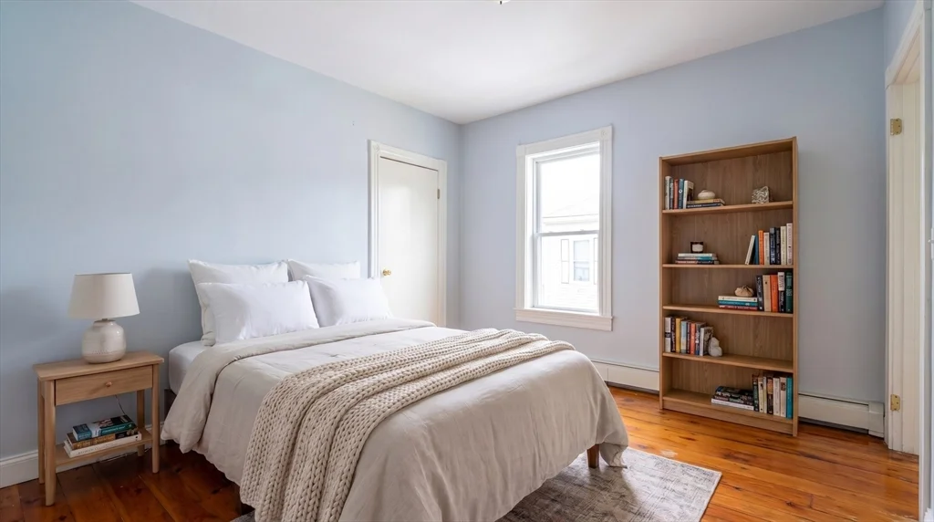 3 bed, 1 bath apartment for rent at 33 1/2 Barclay Unit 3, Worcester — photo 5 of 13