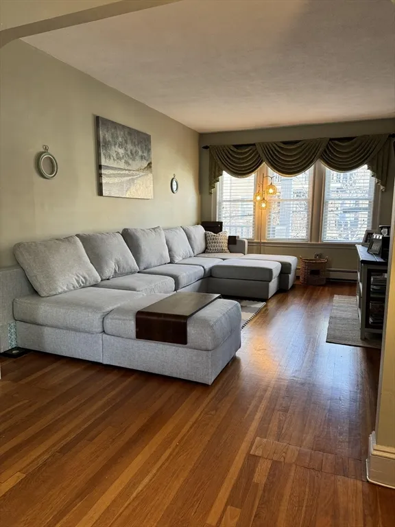 3 bed, 1 bath apartment for rent at 33-35 Cutler St Unit 2, Winthrop — photo 4 of 15