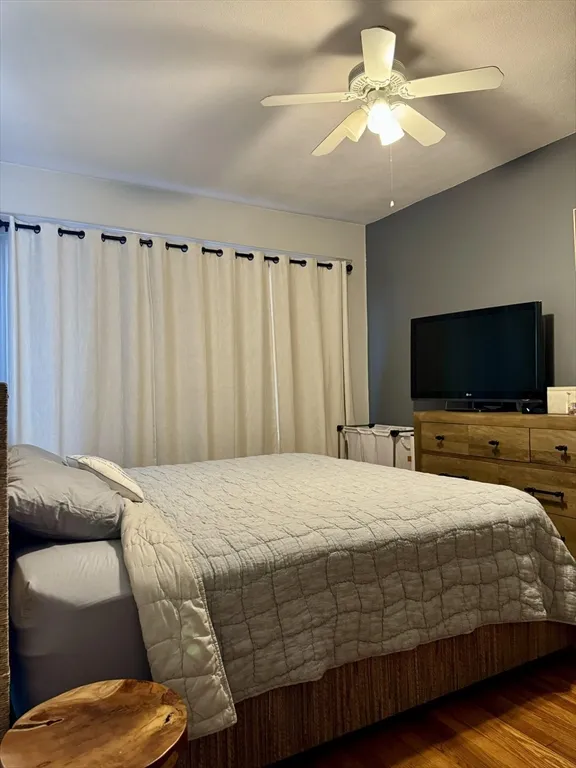 3 bed, 1 bath apartment for rent at 33-35 Cutler St Unit 2, Winthrop — photo 5 of 15