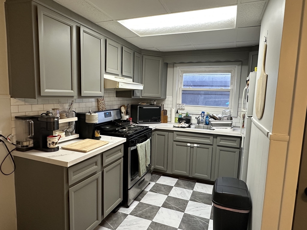 2 bed, 1 bath apartment for rent at 33-35 Dudley St Unit 35, Brattle Station — photo 6 of 12