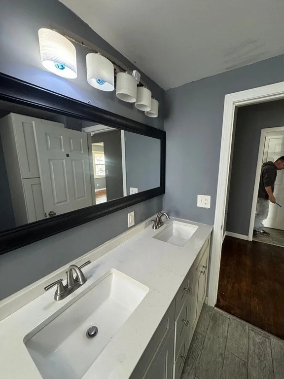 3 bed, 1 bath apartment for rent at 33-35 Hitchcock St Unit 2, Holyoke — photo 6 of 20