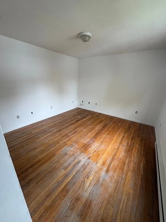 3 bed, 1 bath apartment for rent at 33-35 Hitchcock St Unit 2, Holyoke — photo 9 of 20