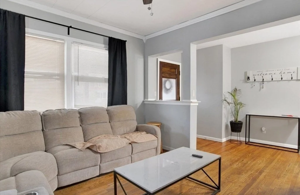 3 bed, 1 bath apartment for rent at 33-35 Hitchcock St Unit 2, Holyoke — photo 2 of 20