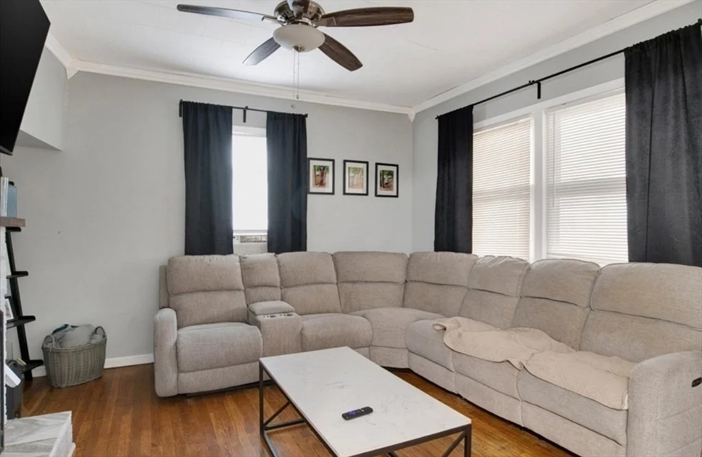 3 bed, 1 bath apartment for rent at 33-35 Hitchcock St Unit 2, Holyoke — photo 1 of 20