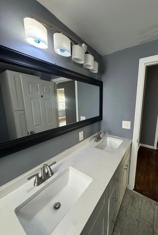 3 bed, 1 bath apartment for rent at 33-35 Hitchcock St Unit 2, Holyoke — photo 7 of 20