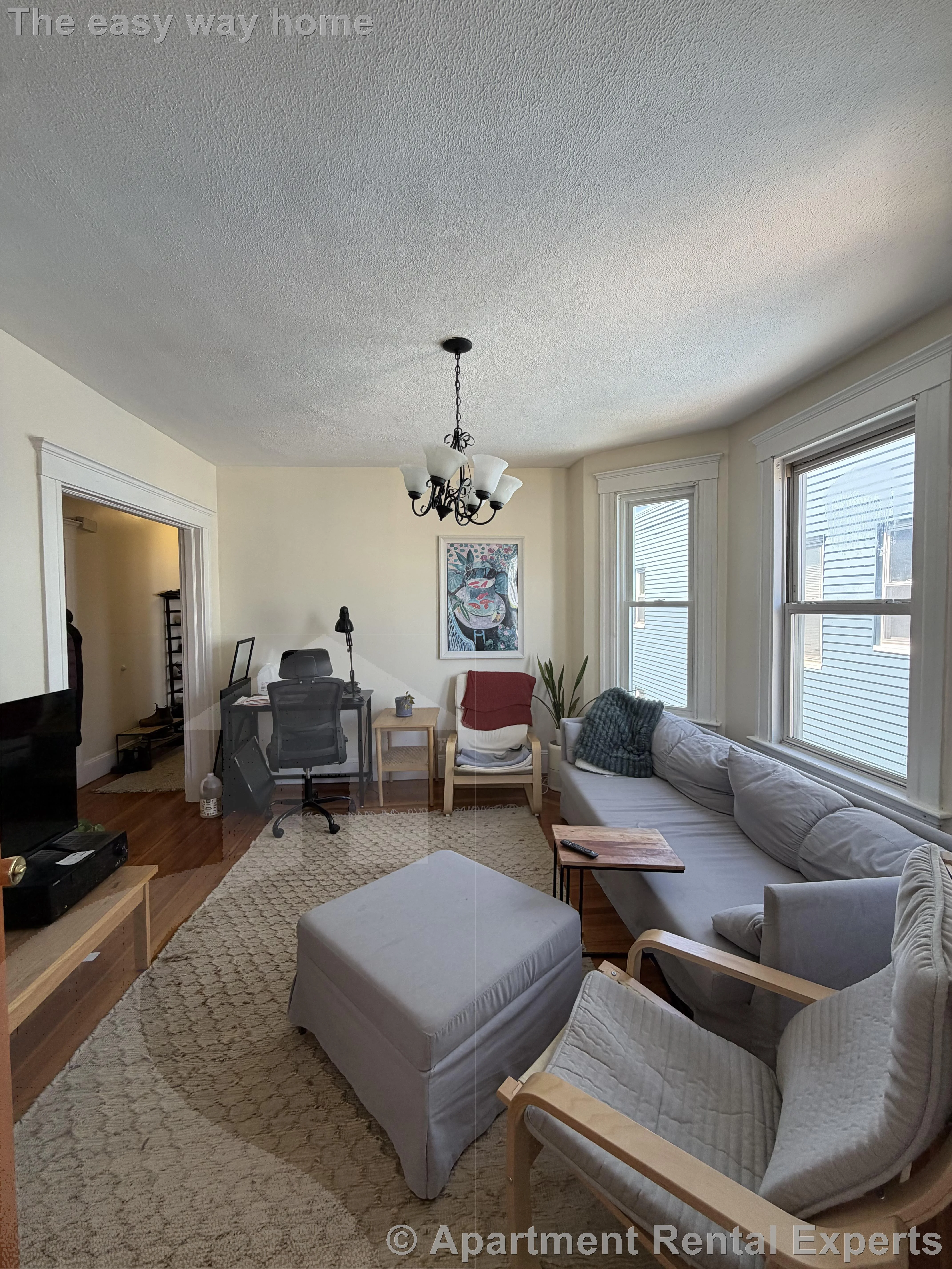 3 bed, 2 bath apartment for rent at 33-35 Magnus Ave Unit 3, Ward Two — photo 5 of 16