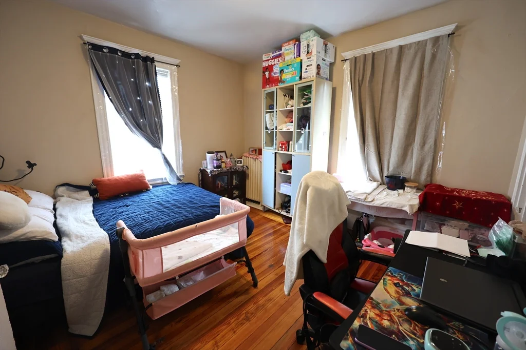 3 bed, 1 bath apartment for rent at 33-35 Ridgemont St Unit 1, Allston — photo 7 of 10