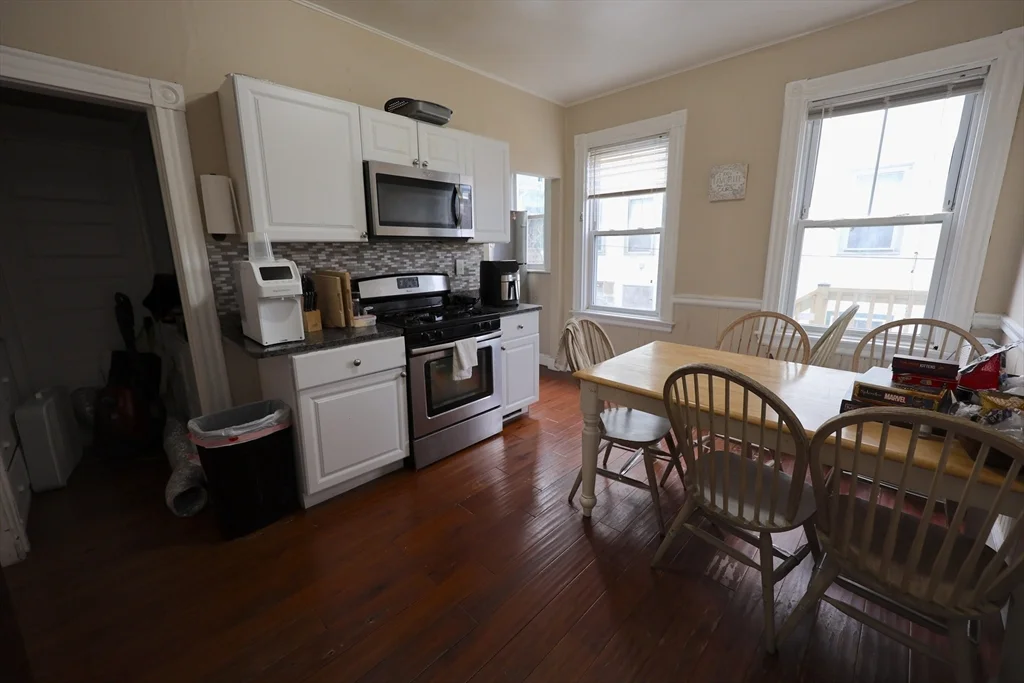 3 bed, 1 bath apartment for rent at 33-35 Ridgemont St Unit 1, Allston — photo 2 of 10