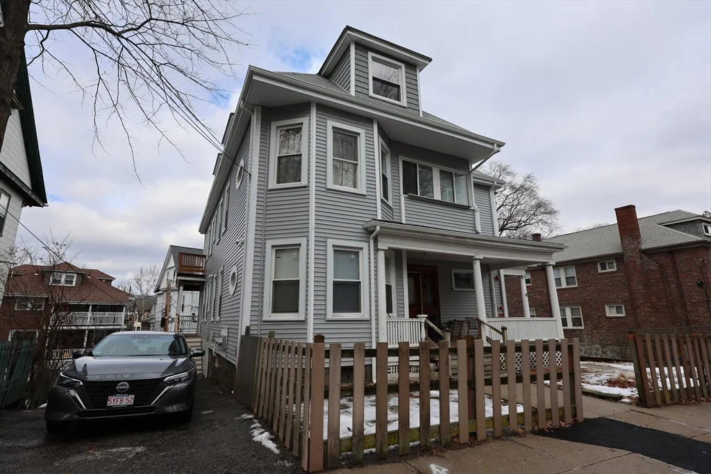 3 bed, 1 bath apartment for rent at 33-35 Ridgemont St Unit 3, Allston — photo 12 of 12