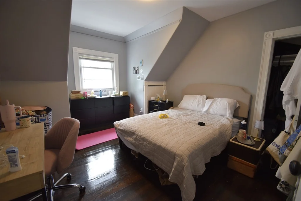 3 bed, 1 bath apartment for rent at 33-35 Ridgemont St Unit 3, Allston — photo 8 of 12