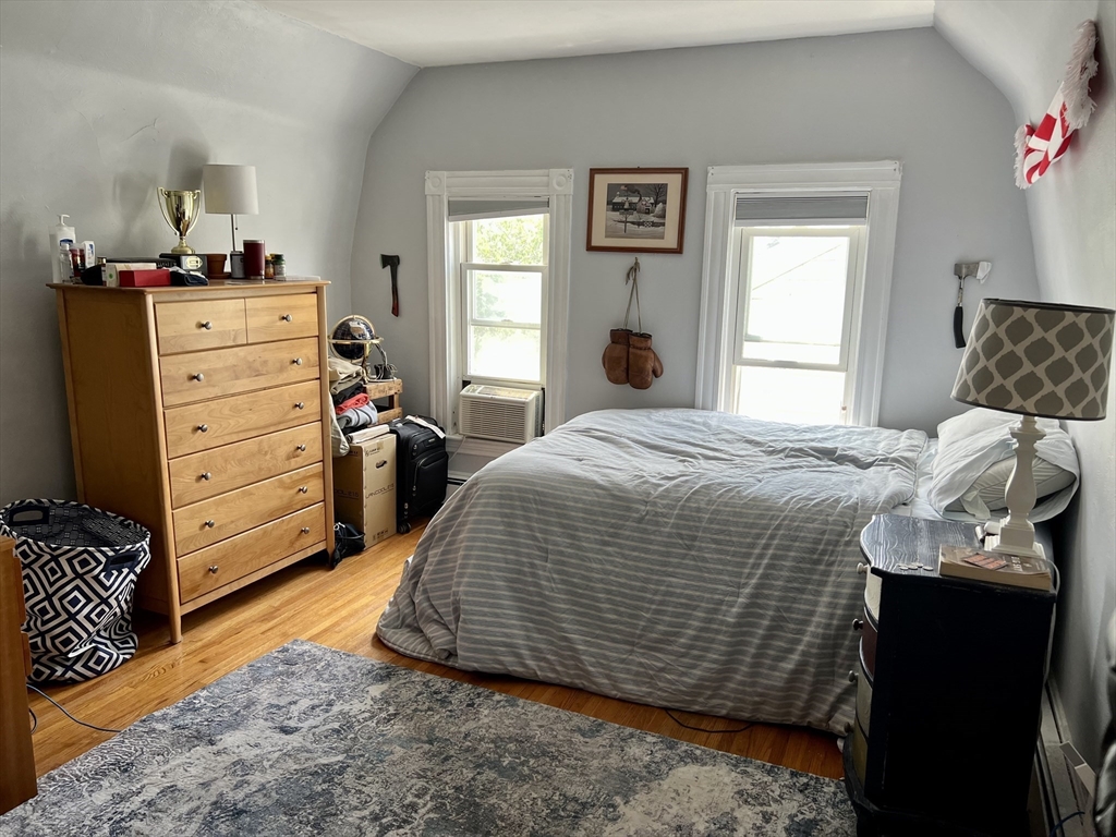 4 bed, 1 bath apartment for rent at 33-35 Rogers Ave Unit 2, Somerville — photo 13 of 24