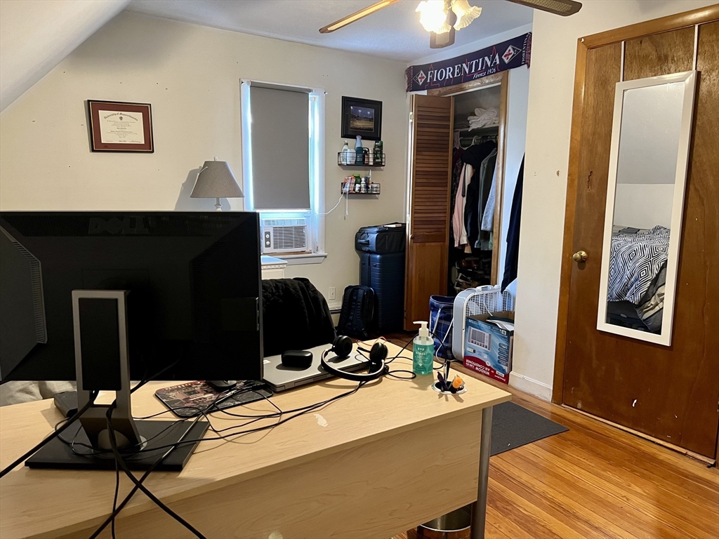 4 bed, 1 bath apartment for rent at 33-35 Rogers Ave Unit 2, Somerville — photo 17 of 24