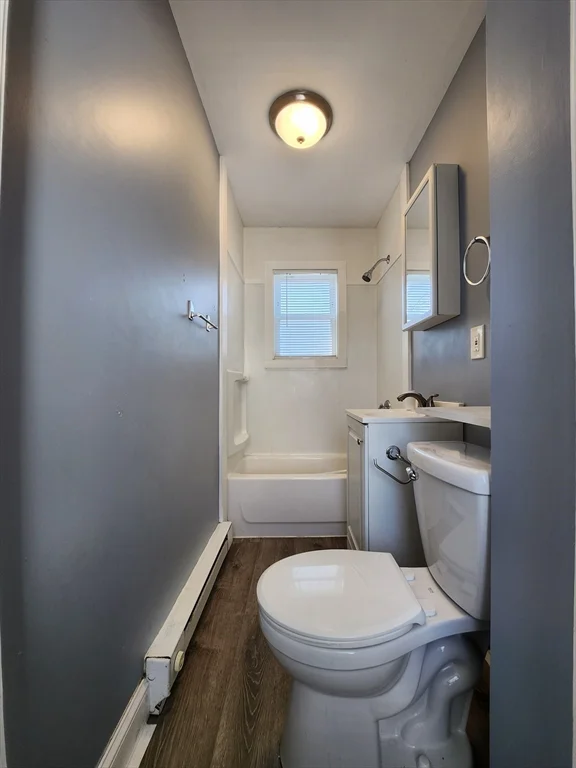 2 bed, 1 bath apartment for rent at 33-35 Upham St Unit 2, Glenwood — photo 7 of 19