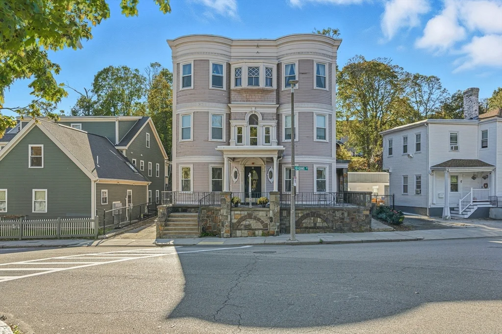 2 bed, 2 bath apartment for rent at 33 Adams St Unit 1, Dorchester — photo 21 of 30