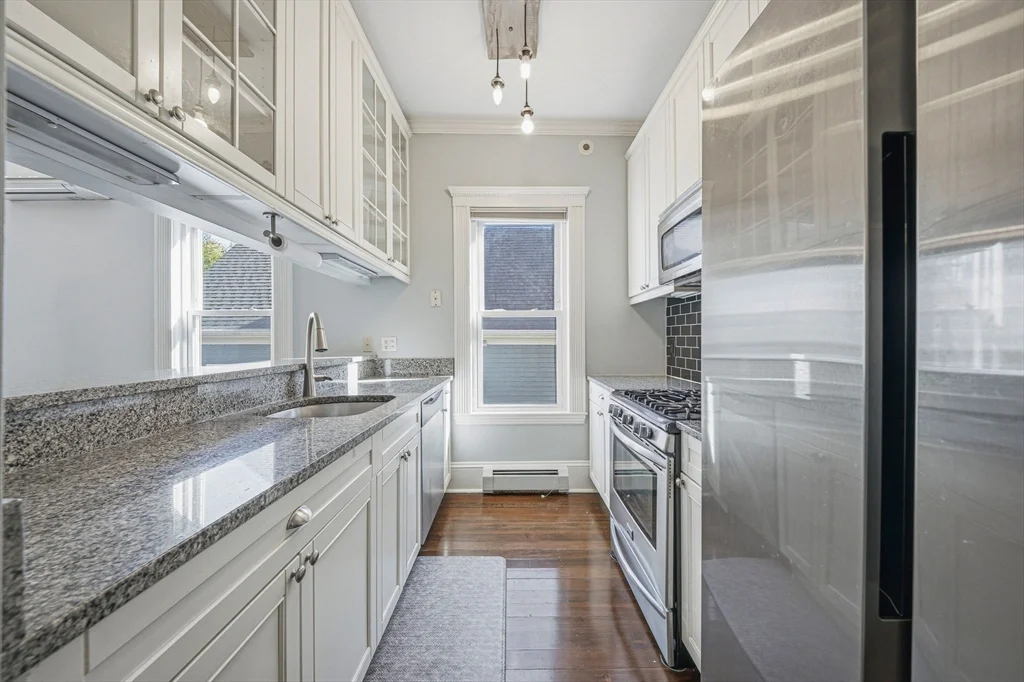 2 bed, 2 bath apartment for rent at 33 Adams St Unit 1, Dorchester — photo 10 of 30